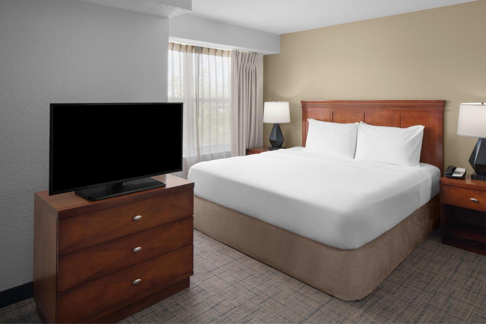 Residence Inn Long Island Holtsville Екстер'єр фото