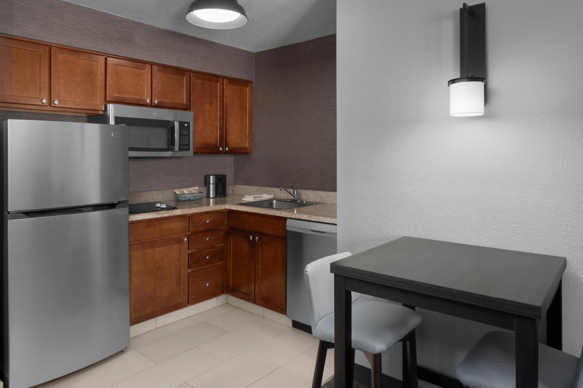 Residence Inn Long Island Holtsville Екстер'єр фото